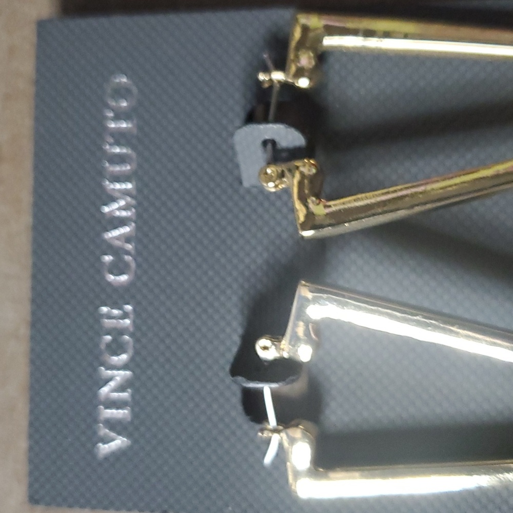NWT Vince Camuto Gold Triangle Spike Geometric Thick Urban Elegant Glam Earrings - Picture 3 of 5